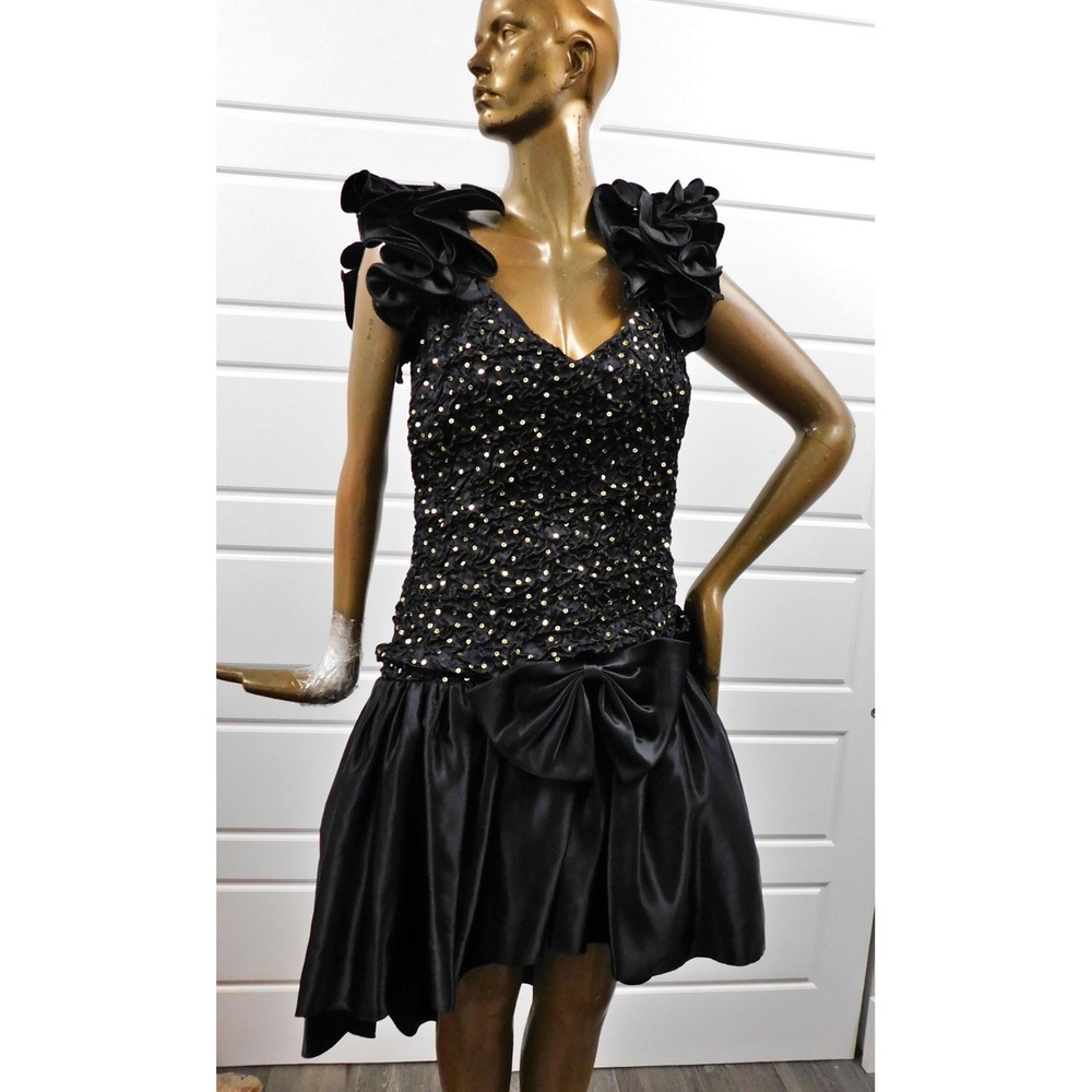 Steppin' Out Vintage 80s Black Satin Gold Sequin‎ Ruffle Size 11